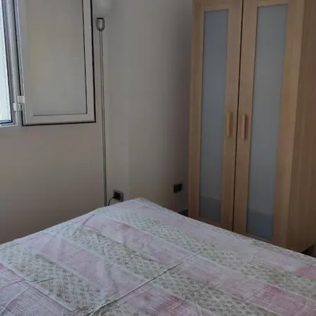 Сasa de vacaciones A Schiera Canneto Beach
